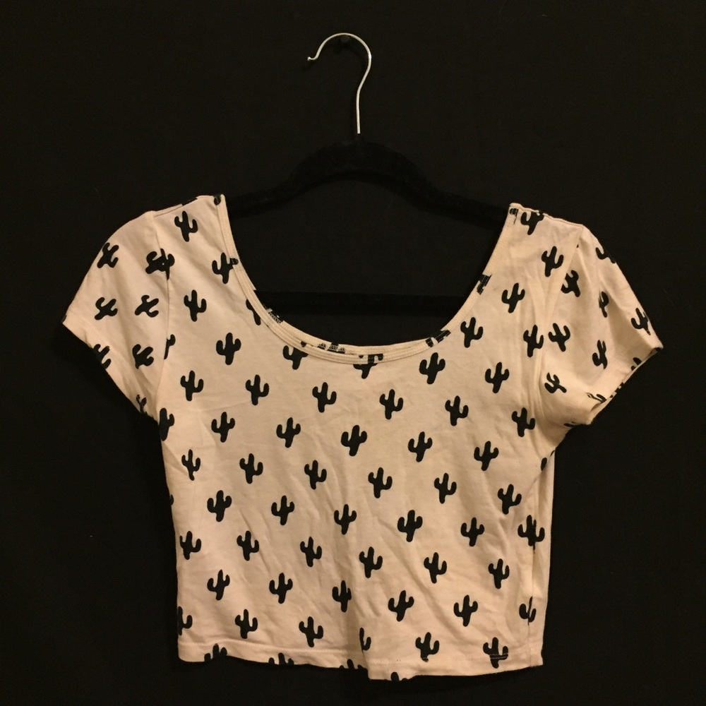 S Forever 21 cacti crop